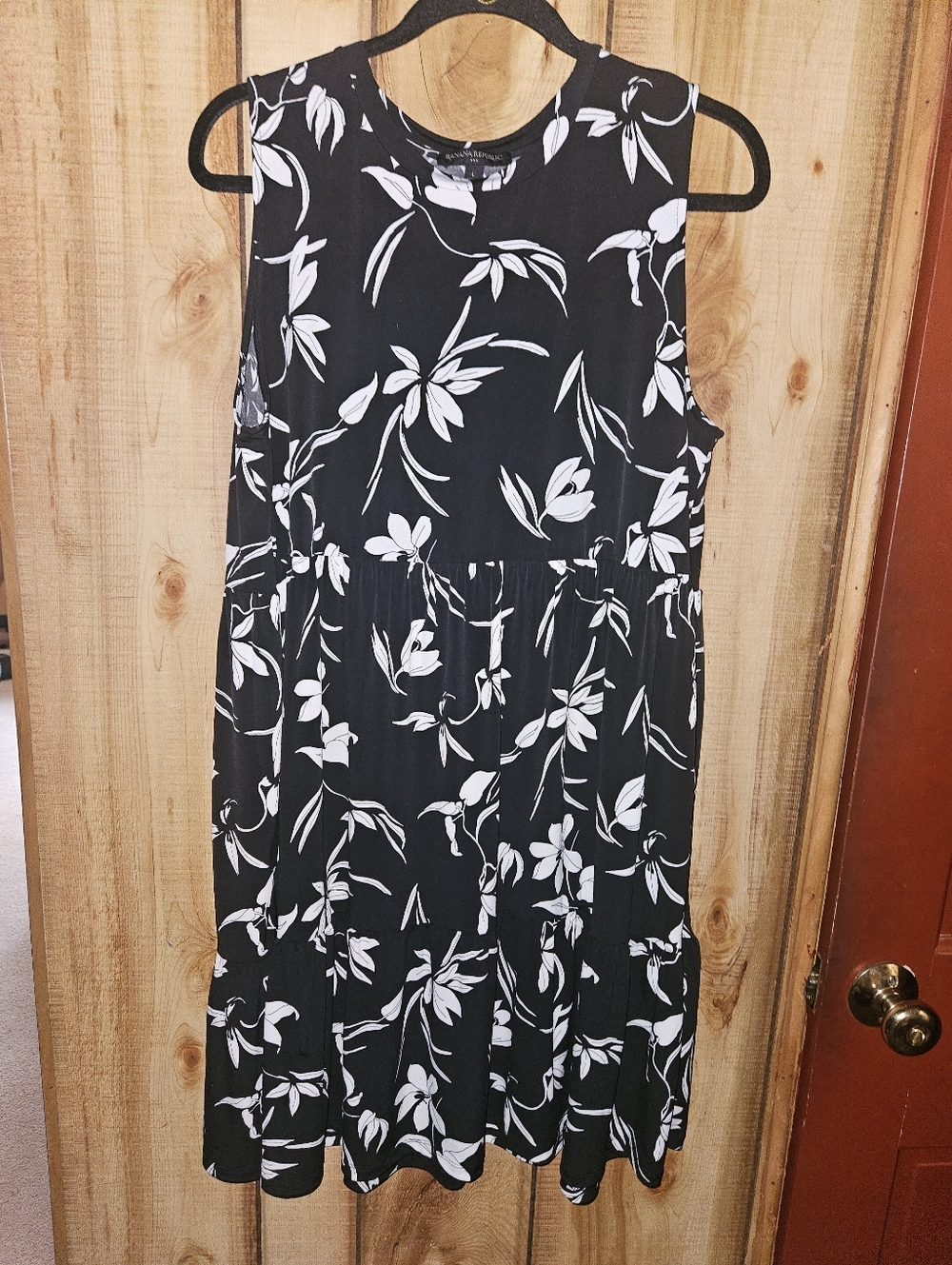 Banana Republic Black and White Floral Tiered Dress